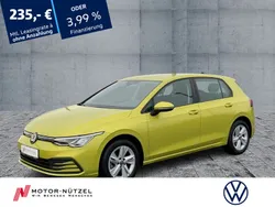 Gelb Gebraucht 2020 VW Golf VIII Life Limousine | 19.460 € (Fairer Preis)
