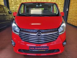 Rot Gebraucht 2016 Opel Vivaro Van | 17.999 € (Fairer Preis)