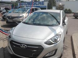 Silber Gebraucht 2016 Hyundai i30 Kombi | 8.000 € (Fairer Preis)