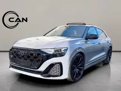 Grau Gebraucht 2024 Audi Q8 S-Line SUV | 81.900 € (Etwas zu teuer)