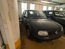 Schwarz Gebraucht 2002 VW Golf IV Kleinwagen | 690 € (Superpreis)