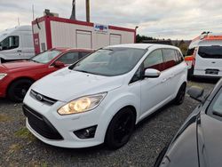 Weiß Gebraucht 2011 Ford Grand C-Max Trend Van / Kleinbus | 2.700 € (Guter Preis)