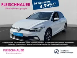 Weiss Gebraucht 2024 VW Golf VIII Move Limousine | 23.890 € (Guter Preis)