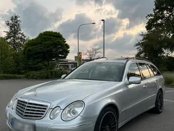 Silber Gebraucht 2006 Mercedes E220 Kombi | 6.000 € (Teuer)
