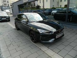 Midnight schwarz Gebraucht 2023 Cupra Leon Limousine | 25.990 € (Guter Preis)