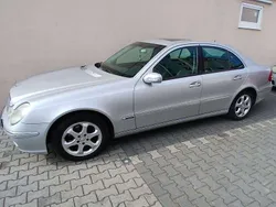 Silber Gebraucht 2003 Mercedes E270 Elegance Limousine | 3.899 € (Etwas zu teuer)