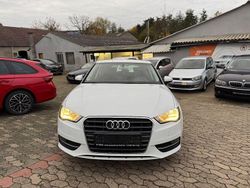 Weiß Gebraucht 2013 Audi A3 Attraction Limousine | 6.200 € (Guter Preis)