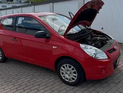 Rot Gebraucht 2011 Hyundai i20 Kleinwagen | 1.699 €