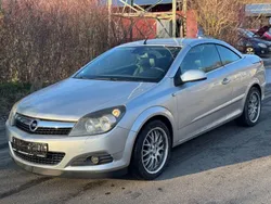 Silber Gebraucht 2006 Opel Astra Cabriolet Cosmo Cabrio | 2.100 € (Guter Preis)