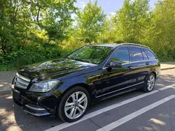 Schwarz unilack Gebraucht 2012 Mercedes C250 Avantgarde Kombi | 6.970 € (Fairer Preis)