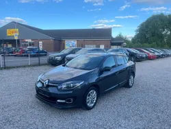 Schwarz Gebraucht 2015 Renault Mégane III LIMITED Limousine | 6.790 € (Guter Preis)