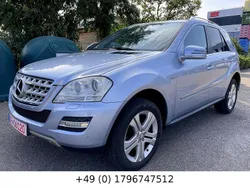 Blau Gebraucht 2010 Mercedes ML300 SUV | 9.400 € (Guter Preis)