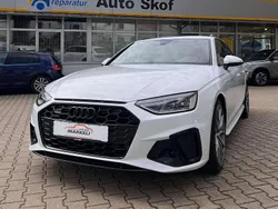 Gletscherweiß metallic Gebraucht 2020 Audi A4 S-Line Kombi | 26.900 € (Guter Preis)