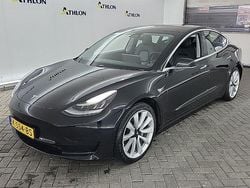 Schwarz Gebraucht 2020 Tesla Model 3 Standard Range Limousine | 18.400 € (Guter Preis)