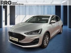 Silber Gebraucht 2023 Ford Focus Titanium Limousine | 17.912 € (Guter Preis)