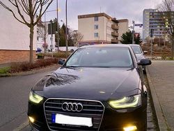 Schwarz Gebraucht 2012 Audi A4 Ambiente Limousine | 7.900 € (Fairer Preis)