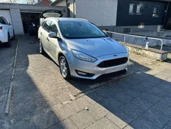 Silber Gebraucht 2017 Ford Focus Business Edition Limousine | 7.100 € (Guter Preis)
