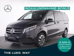 Schwarz obsidianschwarz metall Gebraucht 2023 Mercedes V250 Van / Kleinbus | 61.795 € (Etwas zu teuer)