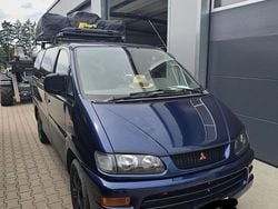 Blau Gebraucht 1999 Mitsubishi L400 Van / Kleinbus | 4.500 €