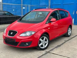 Rot Gebraucht 2011 Seat Altea XL Ecomotive Van / Kleinbus | 3.750 € (Fairer Preis)