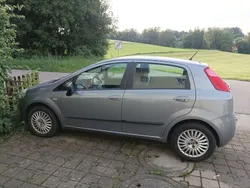 Silber Gebraucht 2007 Fiat Grande Punto Dynamic Kleinwagen | 1.500 € (Fairer Preis)