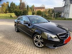 Schwarz Gebraucht 2015 Mercedes E200 Coupé | 19.700 € (Fairer Preis)