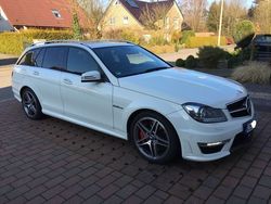 Weiß metallic Gebraucht 2011 Mercedes C63 AMG AMG Kombi | 26.700 € (Superpreis)