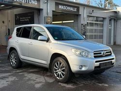 Silber Gebraucht 2009 Toyota RAV4 Team SUV | 7.990 € (Fairer Preis)