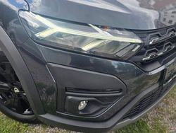 Grau Gebraucht 2022 Dacia Jogger Extreme Van / Kleinbus | 15.999 € (Guter Preis)