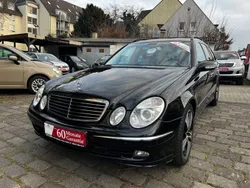 Schwarz Gebraucht 2005 Mercedes E280 Avantgarde Kombi | 4.490 € (Fairer Preis)