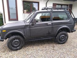 Schwarz Gebraucht 2003 Lada niva SUV | 5.000 € (Etwas zu teuer)