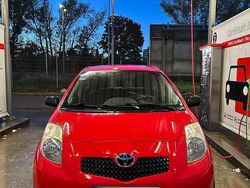 Rot Gebraucht 2007 Toyota Yaris Kleinwagen | 3.600 € (Fairer Preis)
