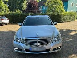Grau Gebraucht 2010 Mercedes E350 Elegance Limousine | 11.000 € (Etwas zu teuer)