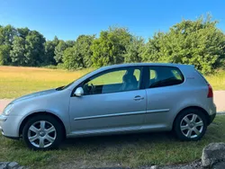 Silber Gebraucht 2006 VW Golf V Kleinwagen | 2.199 € (Etwas zu teuer)