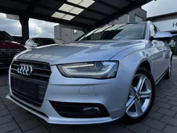 Silber Gebraucht 2012 Audi A4 Sport Limousine | 6.900 € (Guter Preis)
