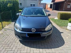 Blau Gebraucht 2011 VW Golf VI Kleinwagen | 5.190 € (Etwas zu teuer)