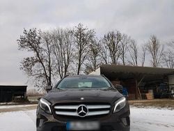 Braun Gebraucht 2014 Mercedes GLA200 SUV | 14.150 € (Fairer Preis)