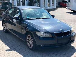 Schwarz Gebraucht 2006 BMW 320 Limousine | 2.999 € (Guter Preis)