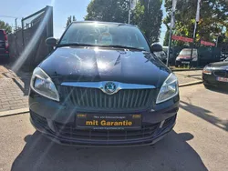 Blau Gebraucht 2011 Skoda Fabia Limousine | 4.899 € (Fairer Preis)