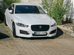 Weiß Gebraucht 2018 Jaguar XE R-Sport Limousine | 18.900 € (Etwas zu teuer)