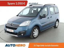 Blau Gebraucht 2017 Citroën Berlingo XTR Van / Kleinbus | 11.940 € (Etwas zu teuer)