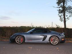 Vanadiumgrau Gebraucht 2024 Porsche 718 Boxster Cabrio | 171.718 €