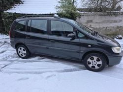 Schwarz Gebraucht 2001 Opel Zafira Van / Kleinbus | 1.490 € (Guter Preis)