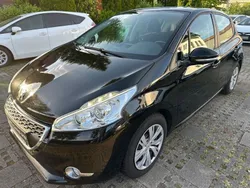 Schwarz Gebraucht 2013 Peugeot 208 Active Kleinwagen | 2.490 € (Fairer Preis)