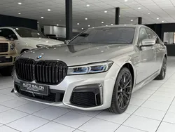 Grau Gebraucht 2019 BMW 745e M Sport Limousine | 46.990 € (Etwas zu teuer)