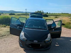 Schwarz Gebraucht 2016 Hyundai ix20 Classic Van / Kleinbus | 4.900 € (Fairer Preis)