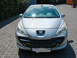 Grau Gebraucht 2007 Peugeot 207 CC Cabrio | 800 €