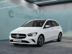 Weiß Gebraucht 2024 Mercedes B200 Van / Kleinbus | 36.335 €