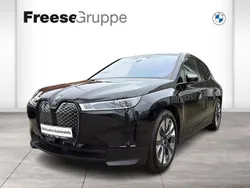 Schwarz Gebraucht 2022 BMW iX SUV | 48.990 € (Fairer Preis)