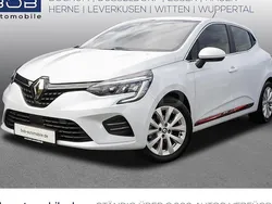 Weiß Gebraucht 2022 Renault Clio V Intens Limousine | 14.988 € (Fairer Preis)